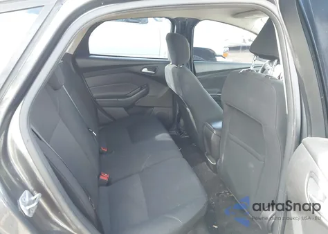 2016 Ford Focus Se z USA, uszkodzony, nr VIN 1FADP3K25GL362384